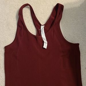 Lululemon tank